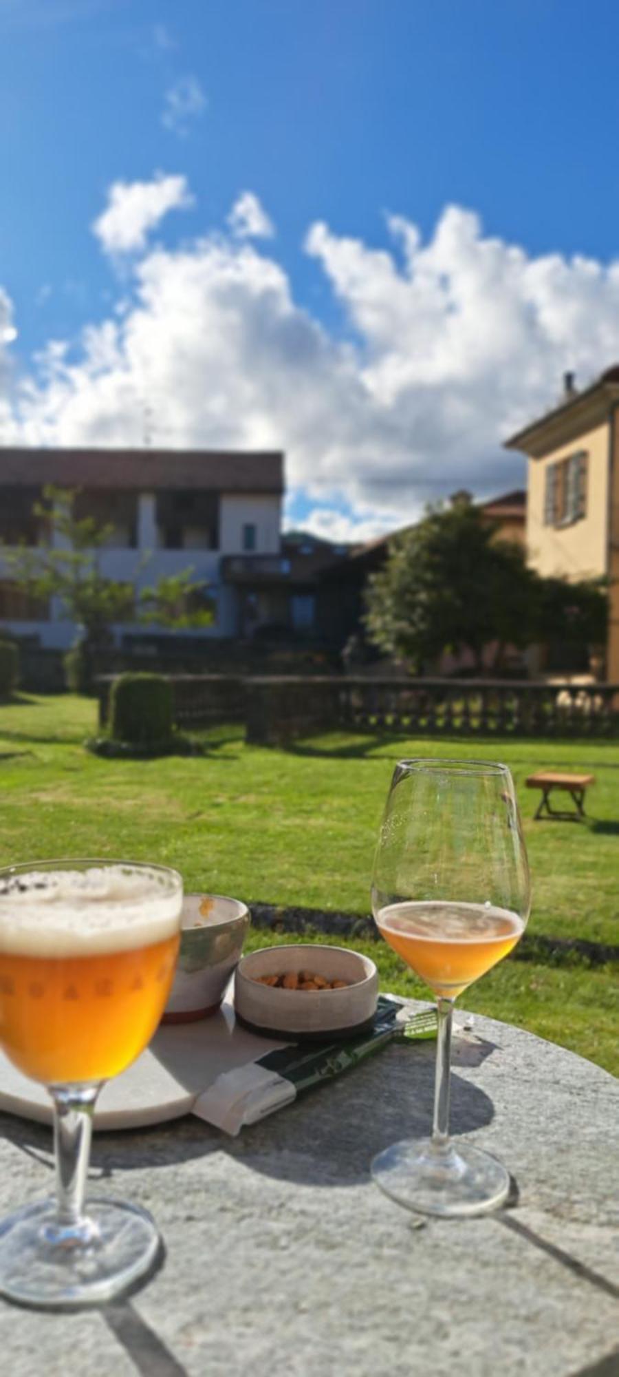 Appartamento Storico Con Giardino Soleggiato - B&B Via Rinaldi Arto Centonara Exterior foto